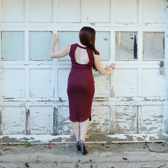 Wine Bodycon/wiggle dress - Picture 2 of 2